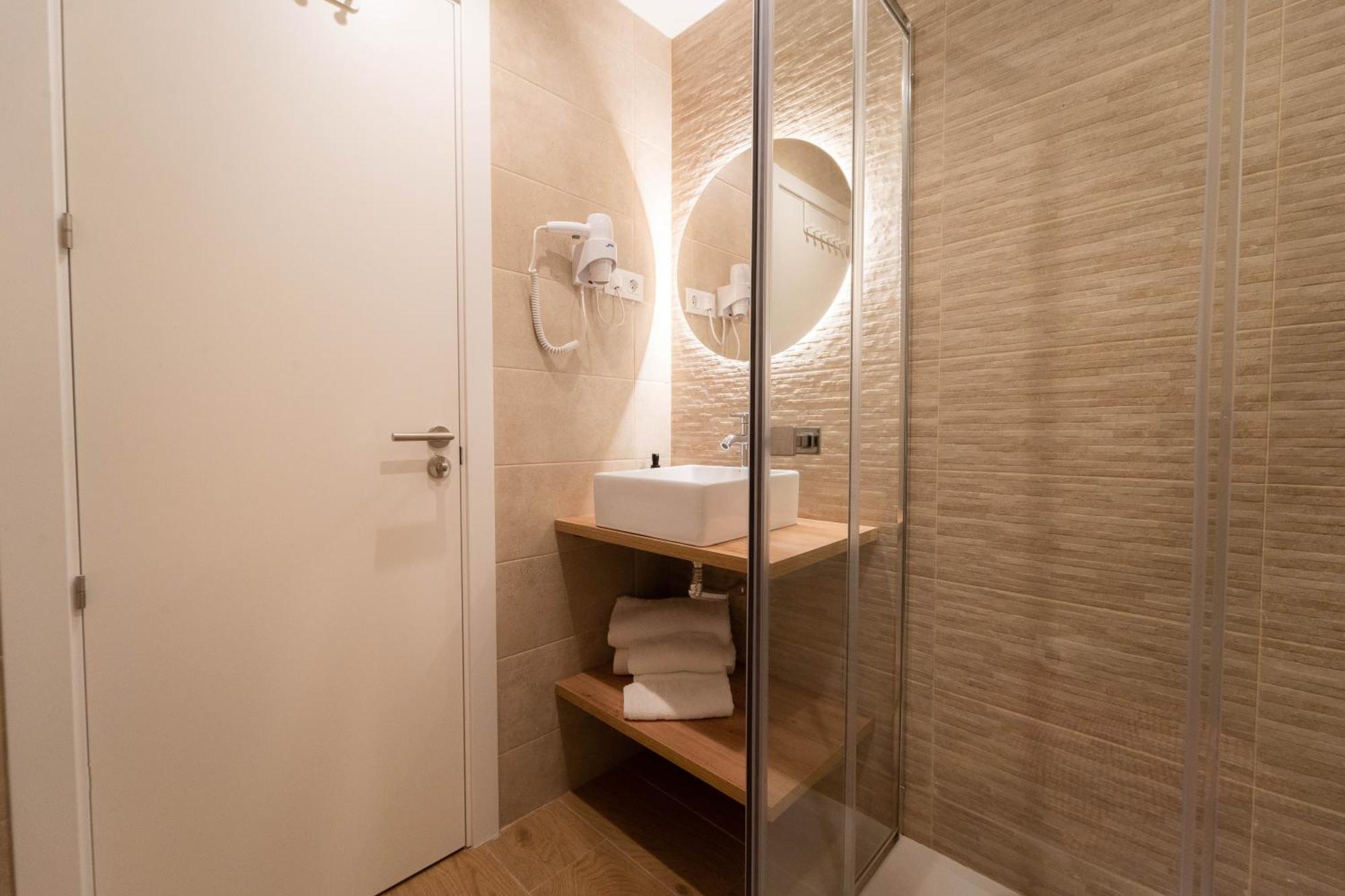 I'M Room Suites Nuevos Ministerios - Bernabeu 'Digital Access' Madrid Bilik gambar